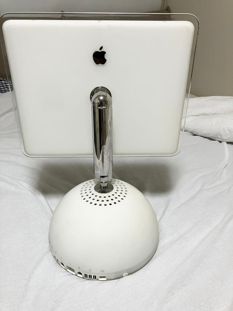 iMac G4 フラットパネル700MHz 768MB MacOS10.3