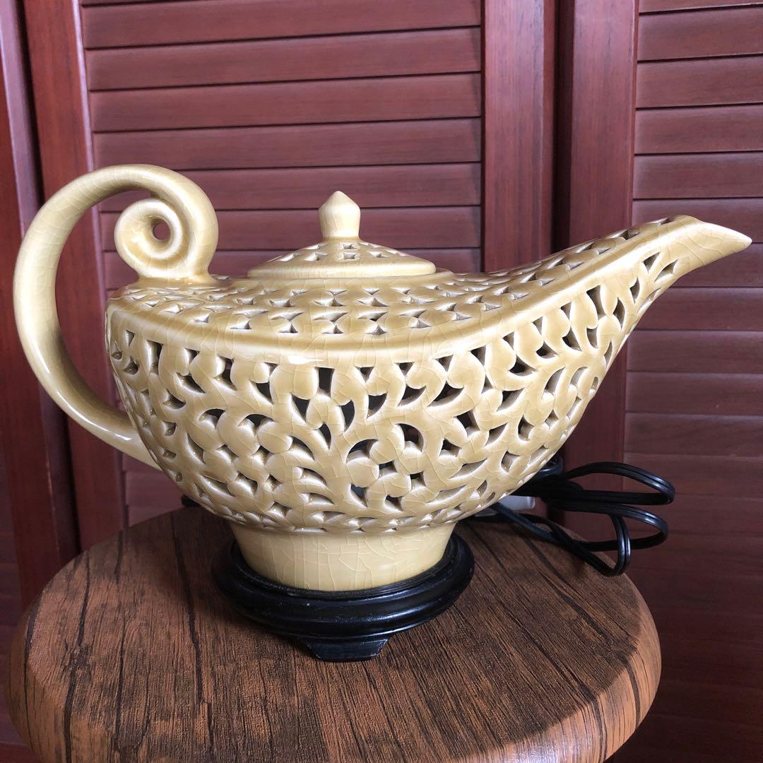 陶器製 魔法のランプ型 テーブルランプ 照明 ライト