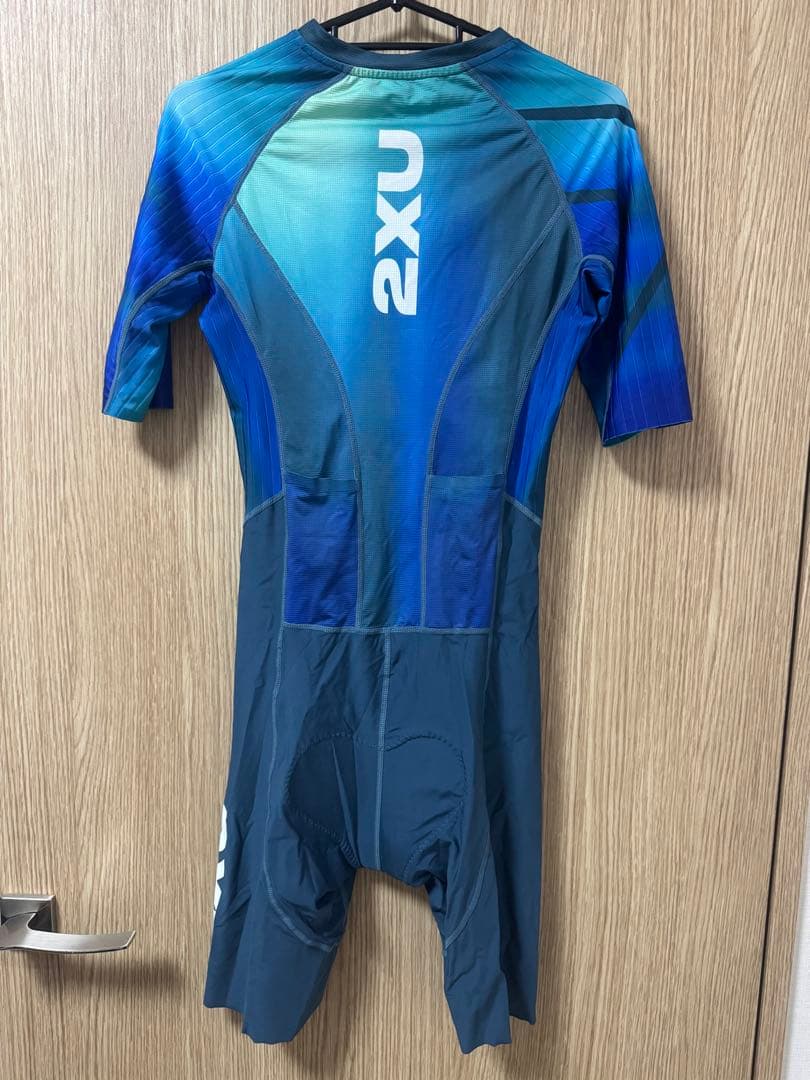 2XU AERO SLEEVED TRISUITスプリンググリーン/マジョールS