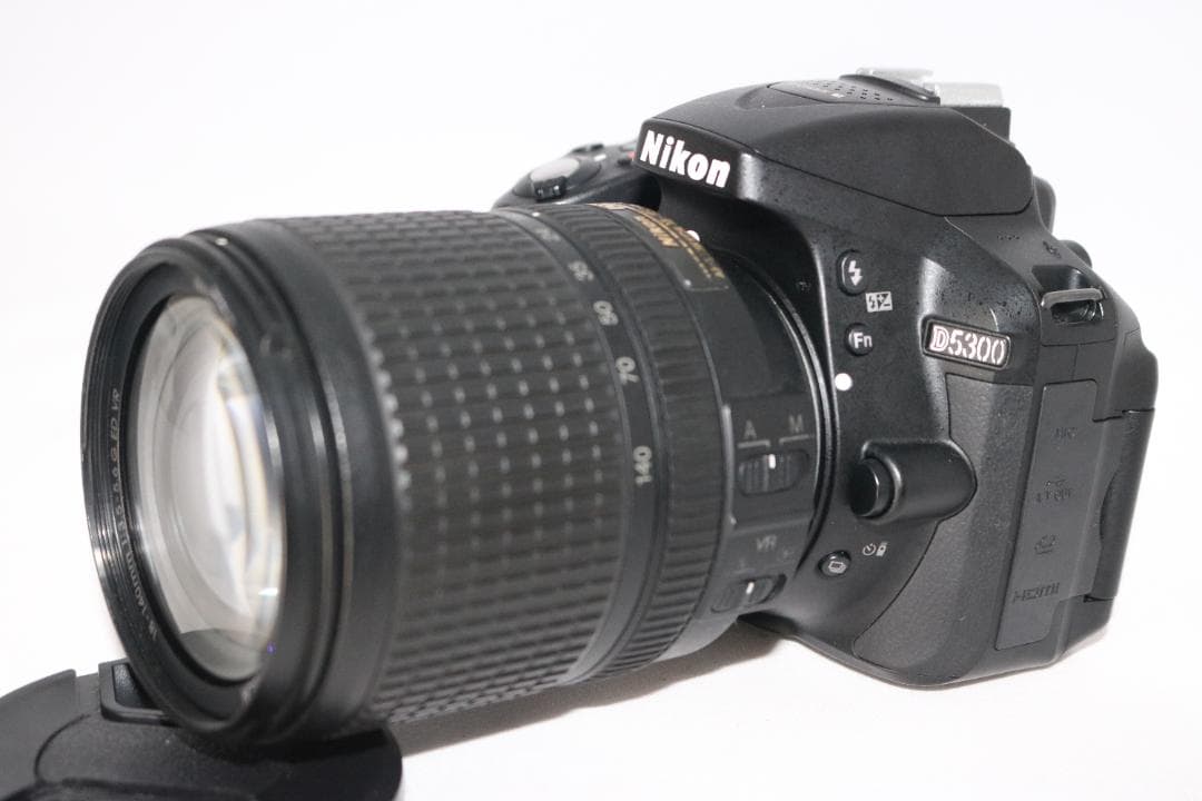 大人気！近遠対応レンズ⭐ Nikon D5300 ⭐高機能 初心者 ⭐一眼レフ
