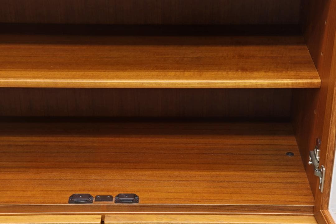 ヴィンテージ チーク材 キャビネット 食器棚 本棚 飾り棚 ラック 北欧デザイン