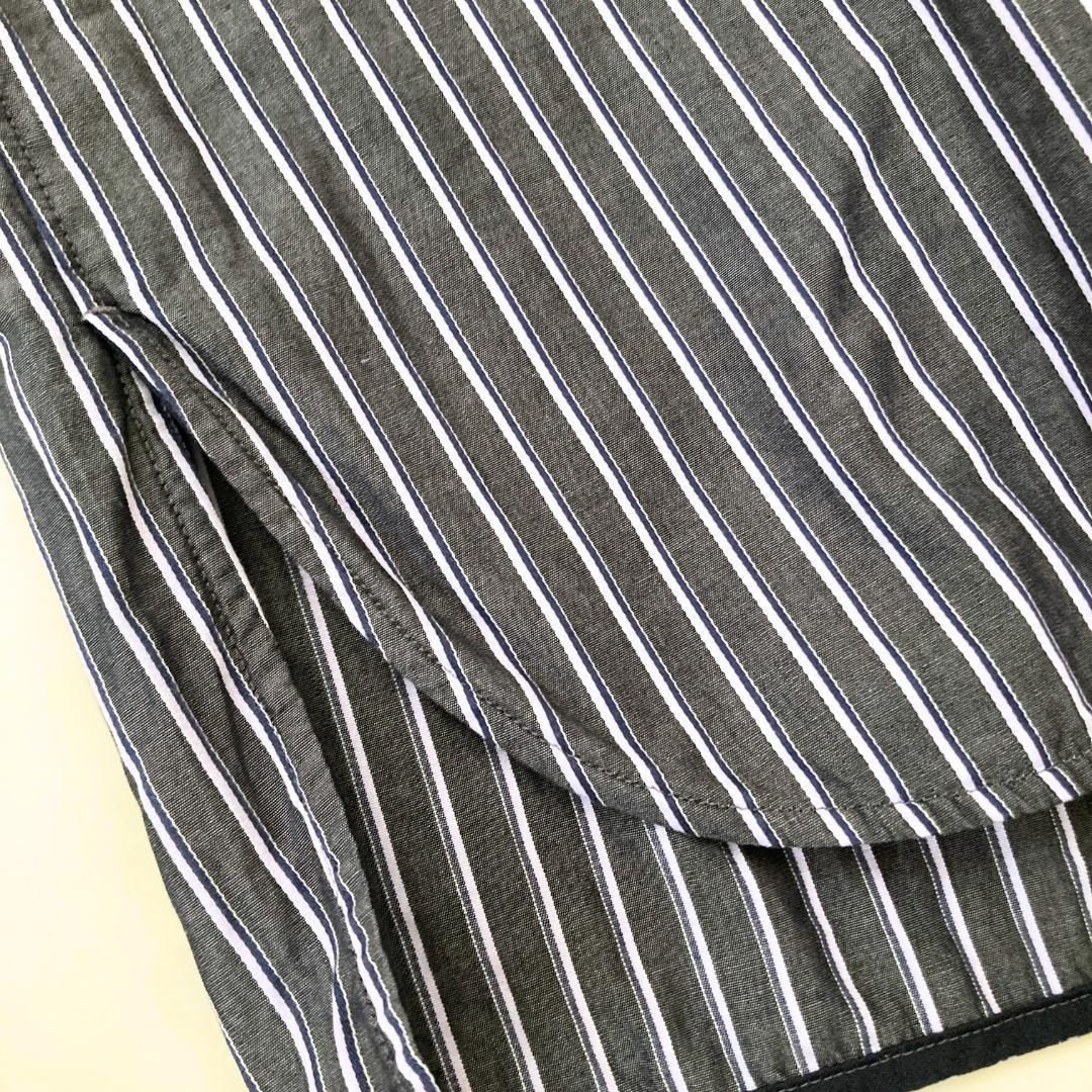 ティッカ　TICCA SOMELOS バックスリットストライプシャツ　ネイビー