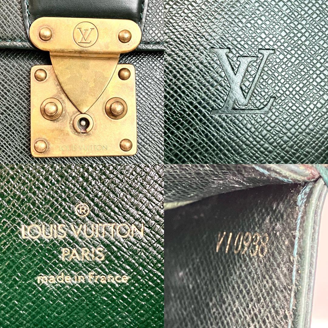 ルイヴィトン　タイガ　ブリーフケース セルヴィエット　モスコバ　A4