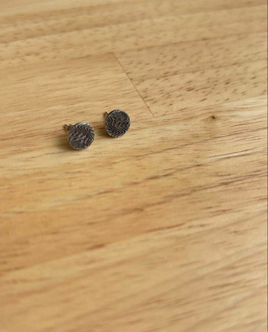 DWS 紋ピアス