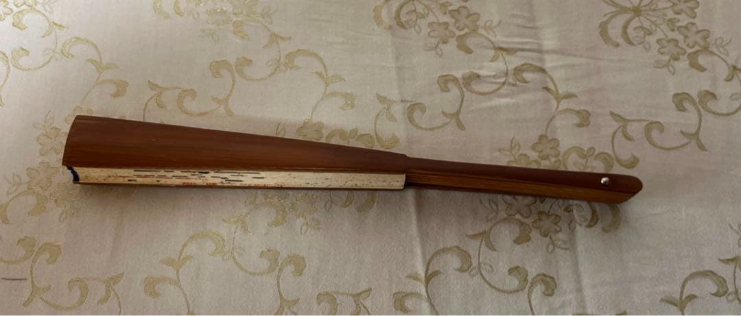 美術品 扇子 赤い衣装の人物 書道付き