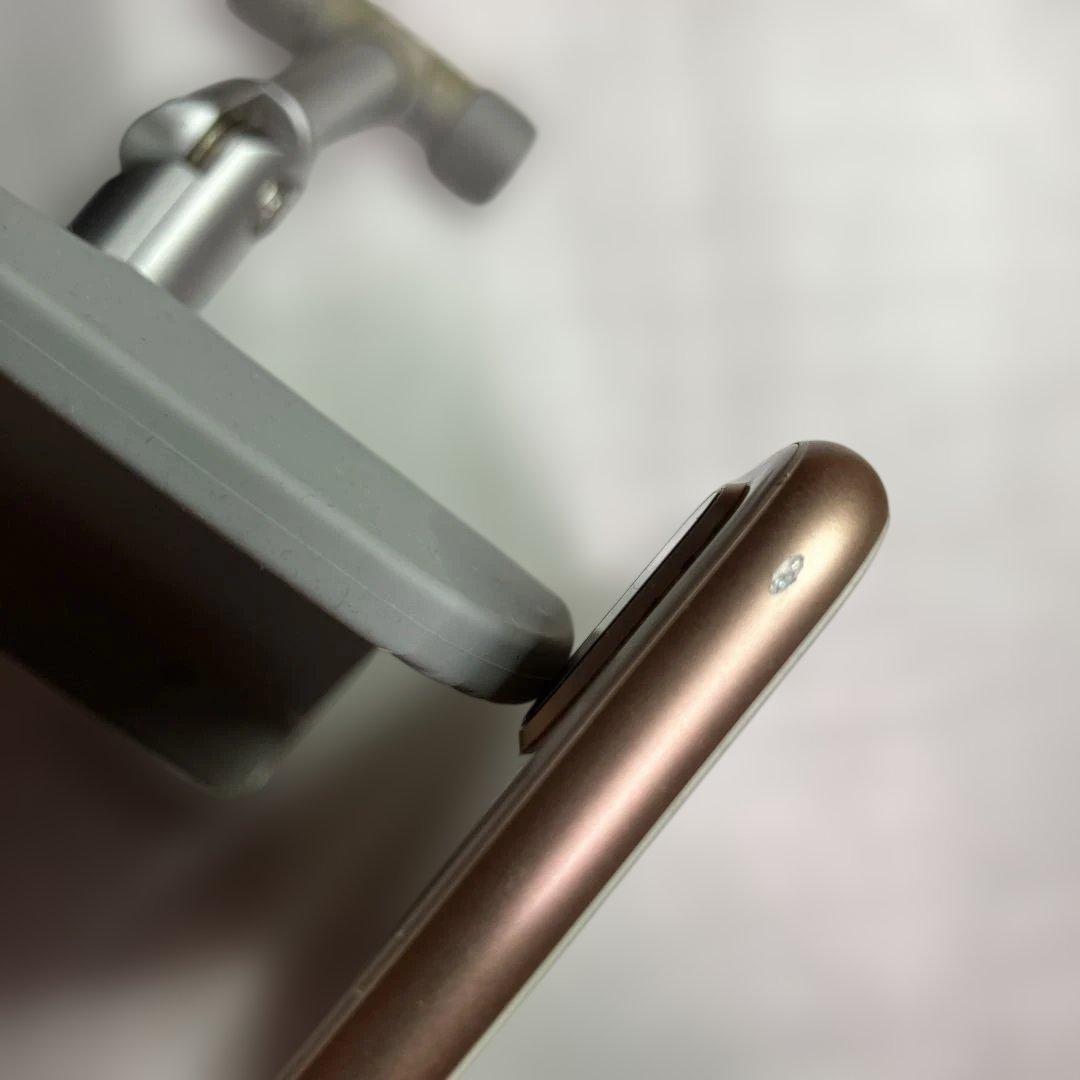 iPhone 8 Plus ゴールド 64G