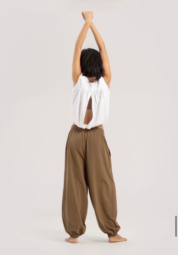 budhi mudra ジョガーパンツ　Coca mobha