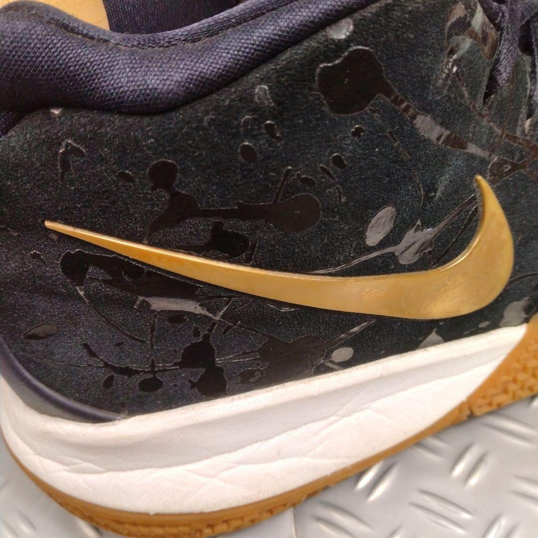 メンズ☆ナイキ　カイリー4　EP　スニーカー　27cmブラック＆ゴールド　バスケ