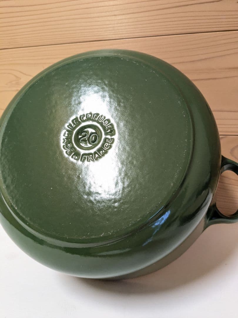 Le Creuset ル・クルーゼ 20cm　モスグリーン　両手鍋