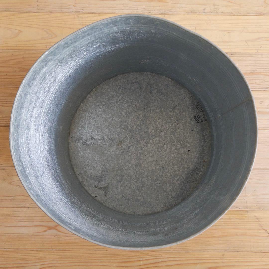 缶　収納缶　トタン製　大型　2個セット　インテリア古道具　古家具　アンティーク