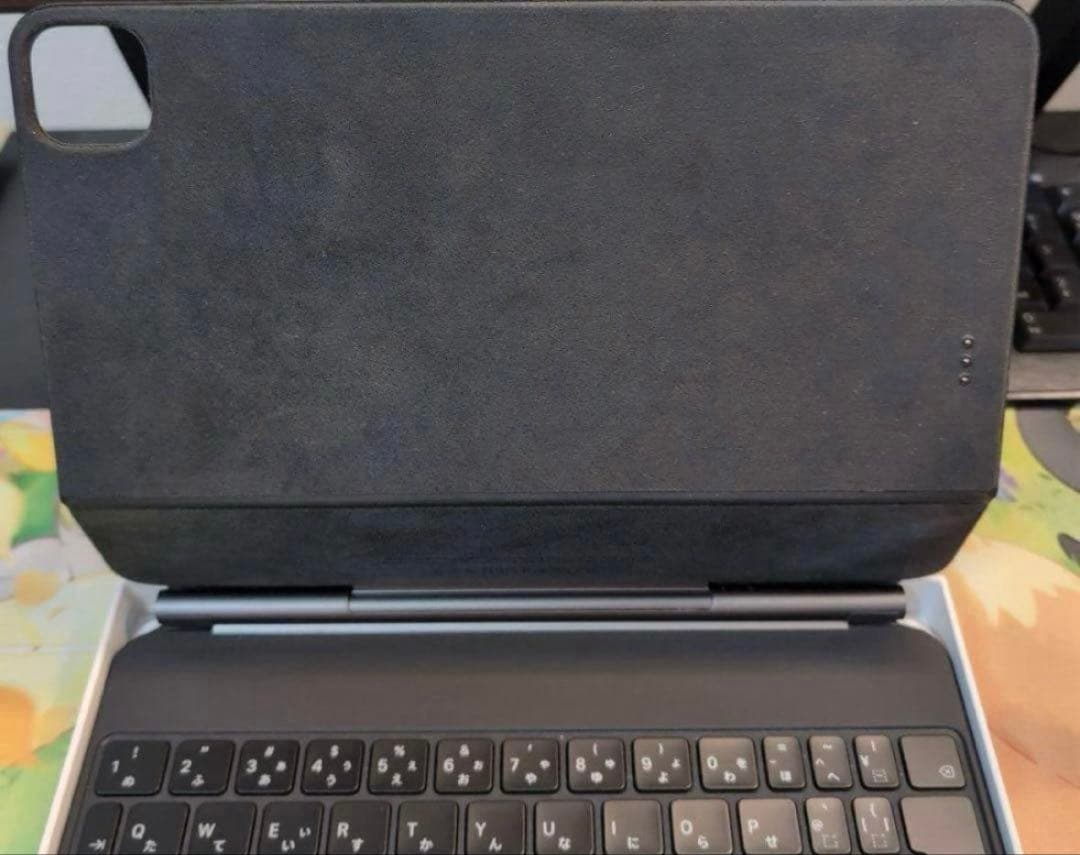 極美品　11インチ　iPad Magic Keyboard　MXQT2J/A