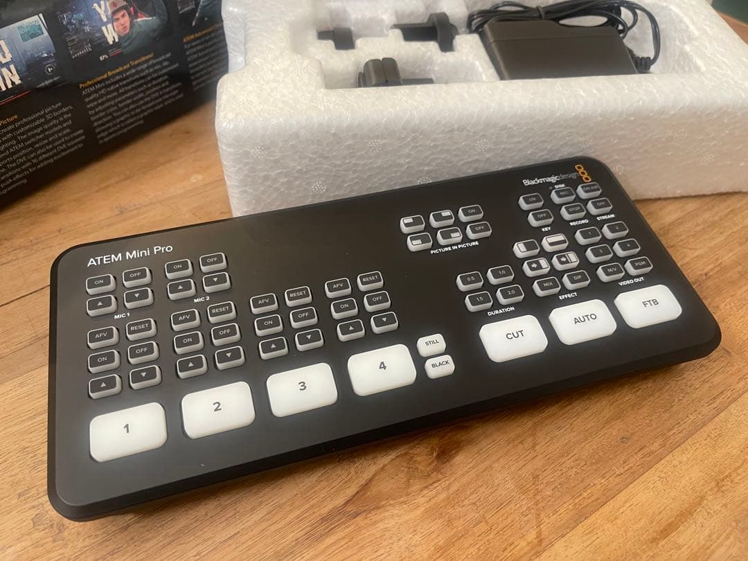 その他 BLACKMAGIC DESIGN ATEM MINI PRO