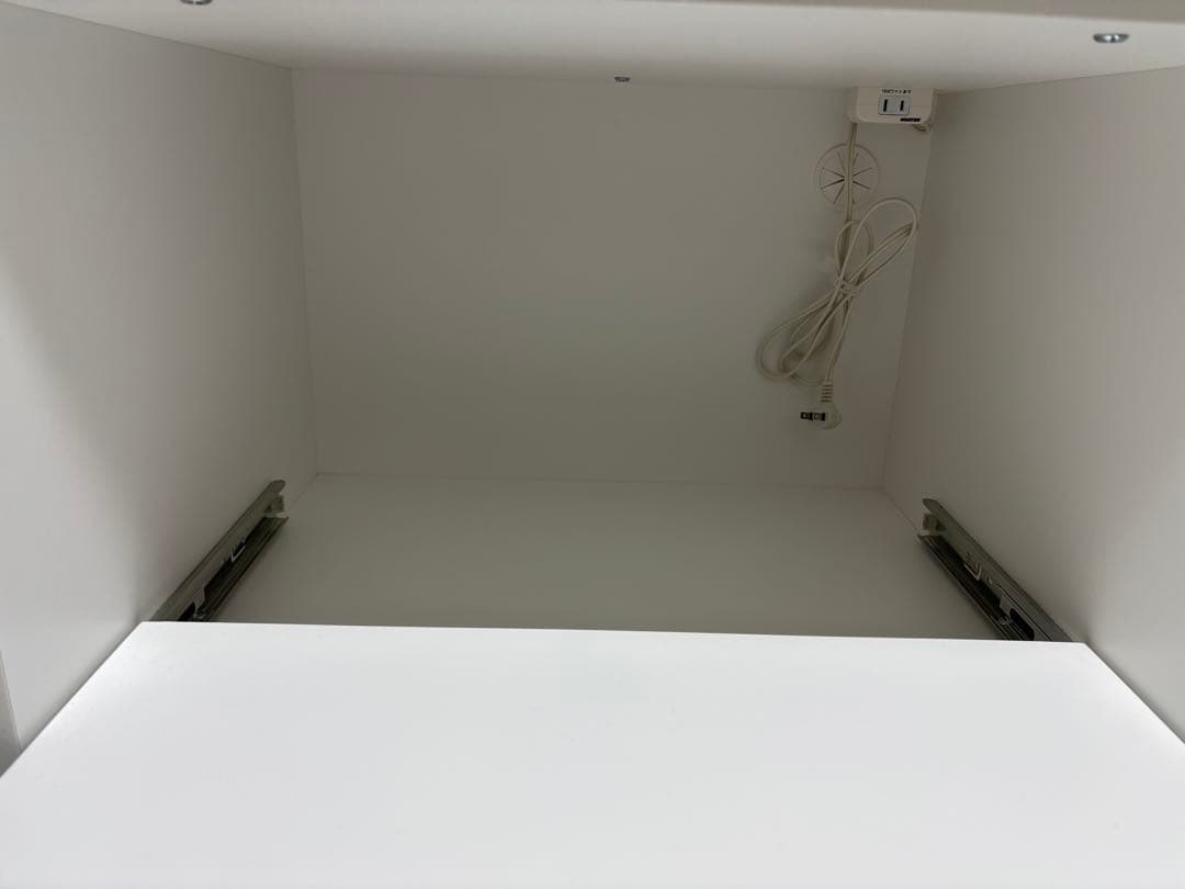 【モチちゃん】ニトリ　食器棚　キッチンボード　レジューム幅60