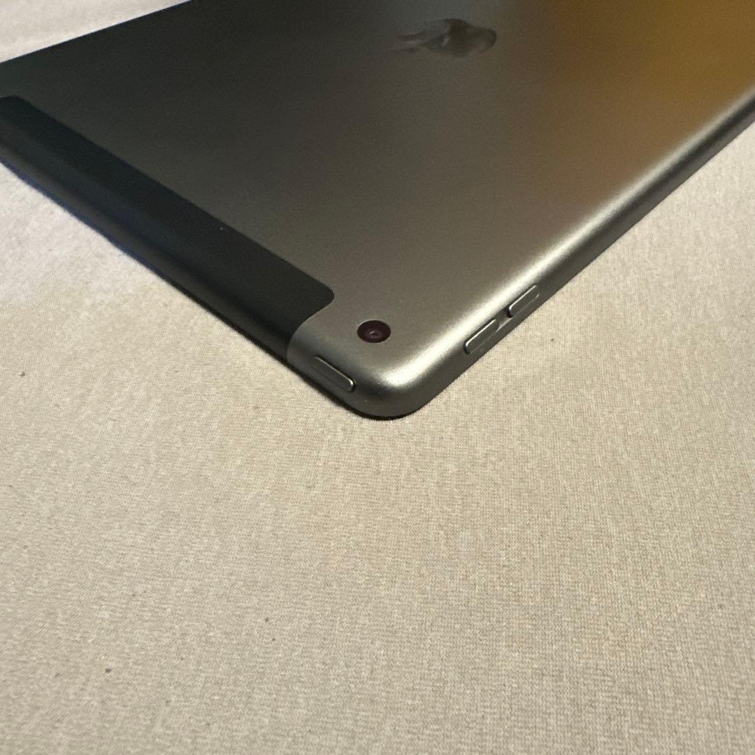 Apple iPad 第9世代 64GB SiMフリー 3