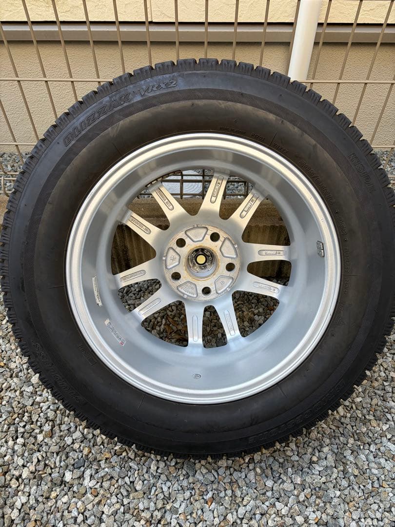 最終価格　引き取り限定　205/65R16 ブリヂストンVRX2 スタッドレス