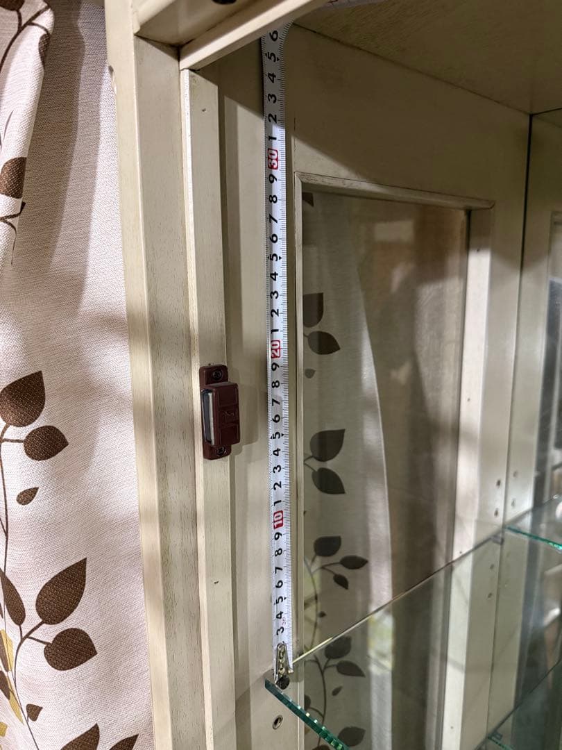 ホワイトガラスディスプレイケース