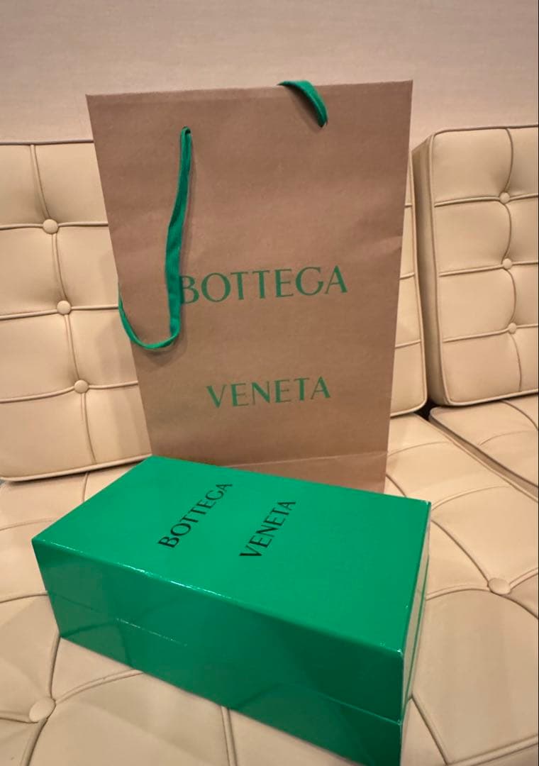 BOTTEGA VENETA イエローミュール