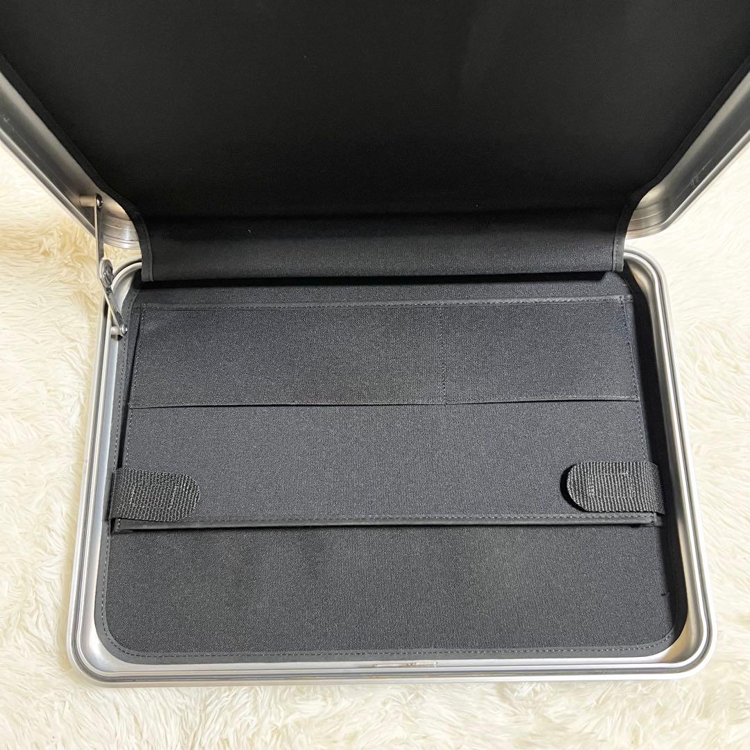 【良品】 アタッシュケース　ビジネスバッグ　 アルミ ゼロハリバートン