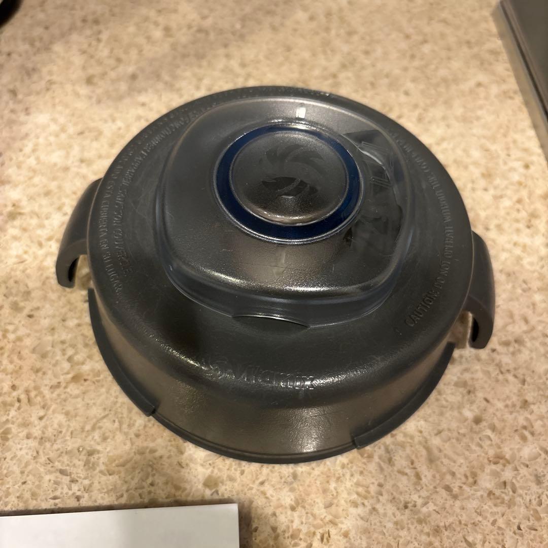 Vitamix E310 ブラック ミキサー 約1.4L タンパーなし