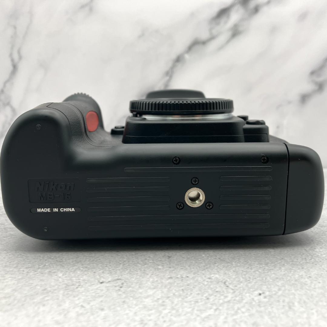 Nikon F80 ボディ MB-16 フィルムカメラ 訳あり品