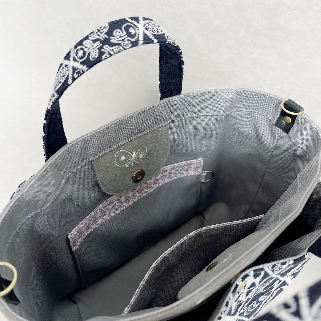 ハンドメイド　ミナペルホネン　大きなポケットのスクエアトート⑅︎◡̈︎*