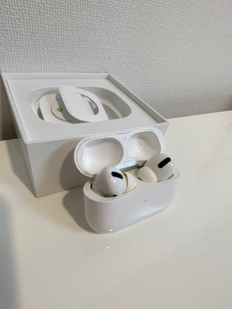 AirPods Pro ワイヤレス充電ケース付き片耳雑音