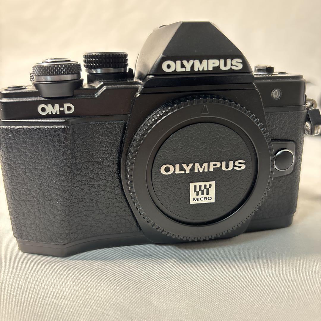 【美品】OLYMPUS オリンパス E-M10 Mark II レンズ付き