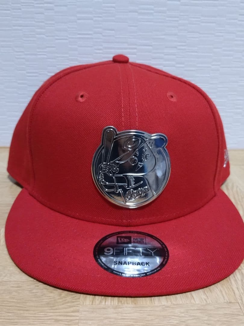 ニューエラ 9FIFTY スナップバックキャップ（メタルカープ坊や）