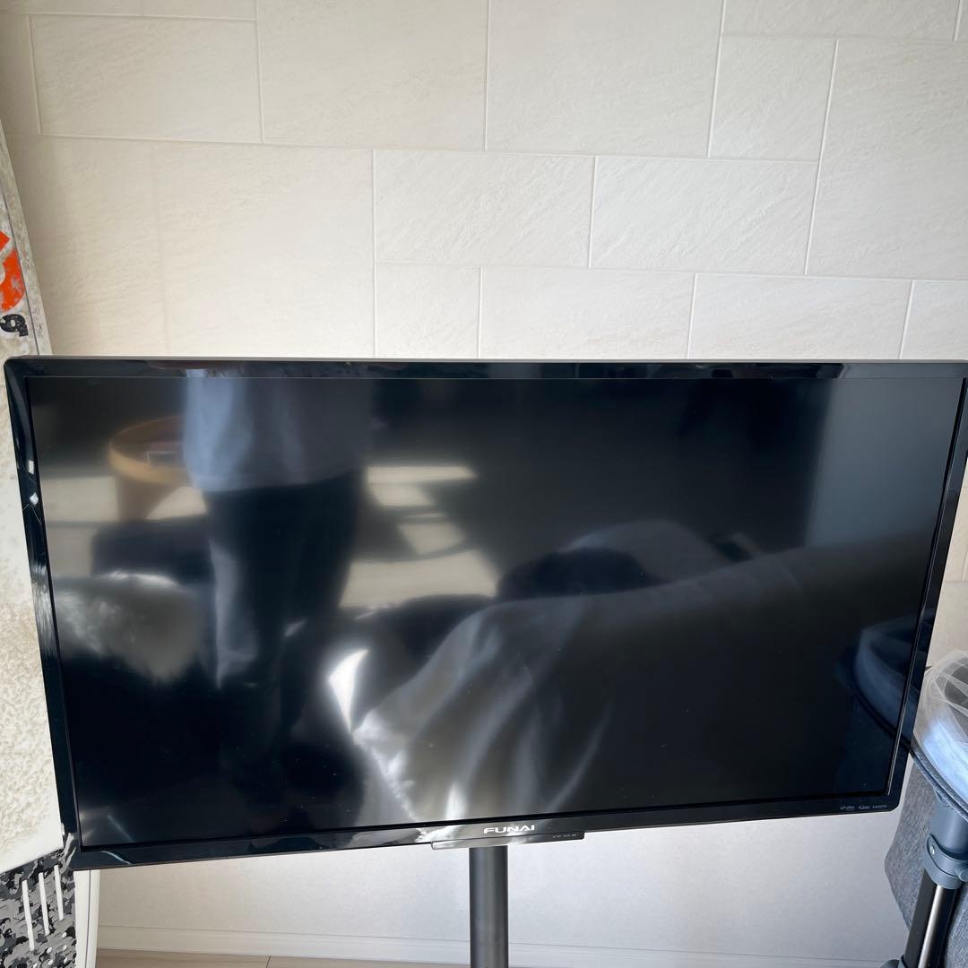 大特価！　FUNAI 液晶テレビ & WALL スタンドセット　40インチ
