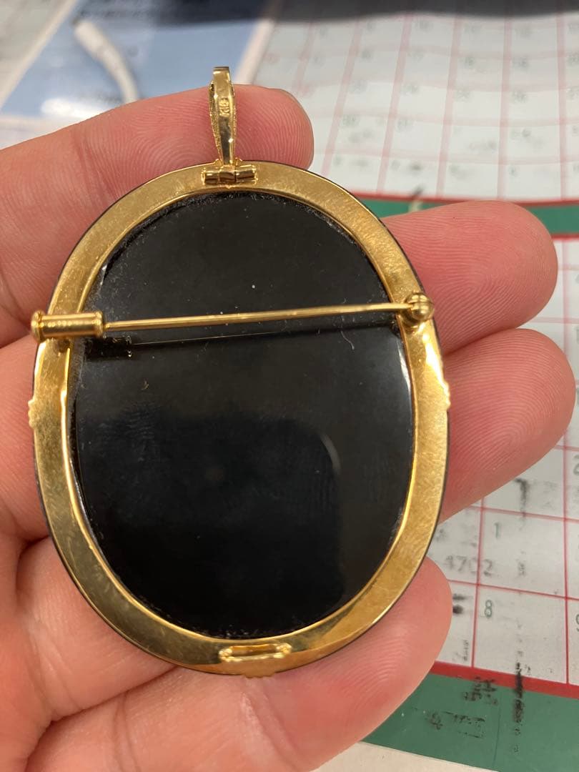 カメオブローチ　Ｋ18の刻印あり