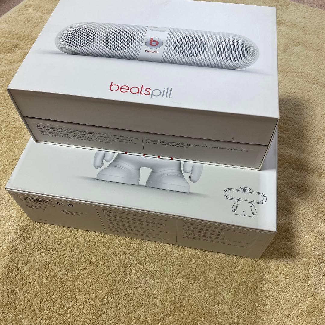 beats ビーツ　beatspill スピーカー　➕スタンド（新品未使用）