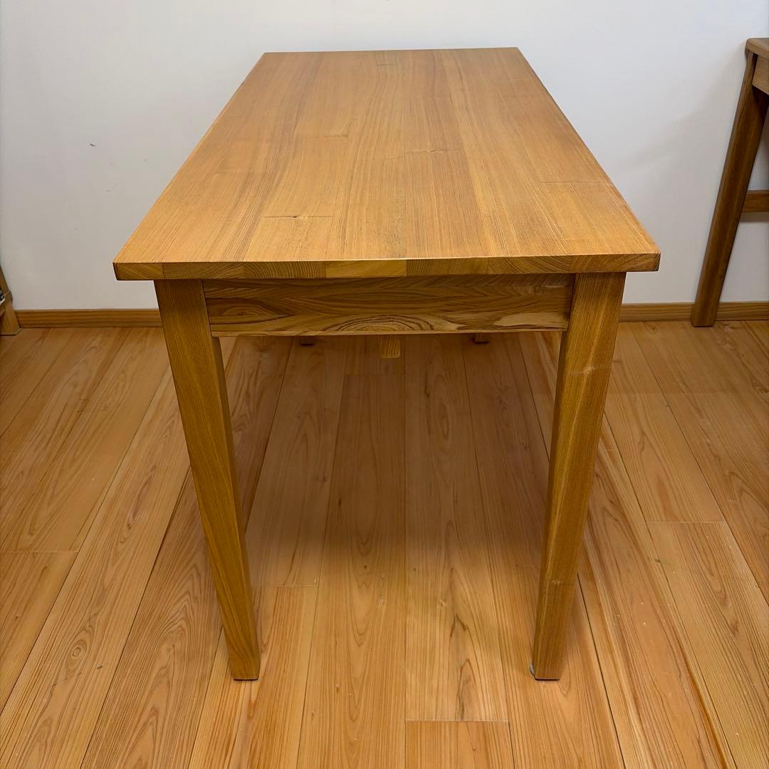 無印良品　タモ材デスク