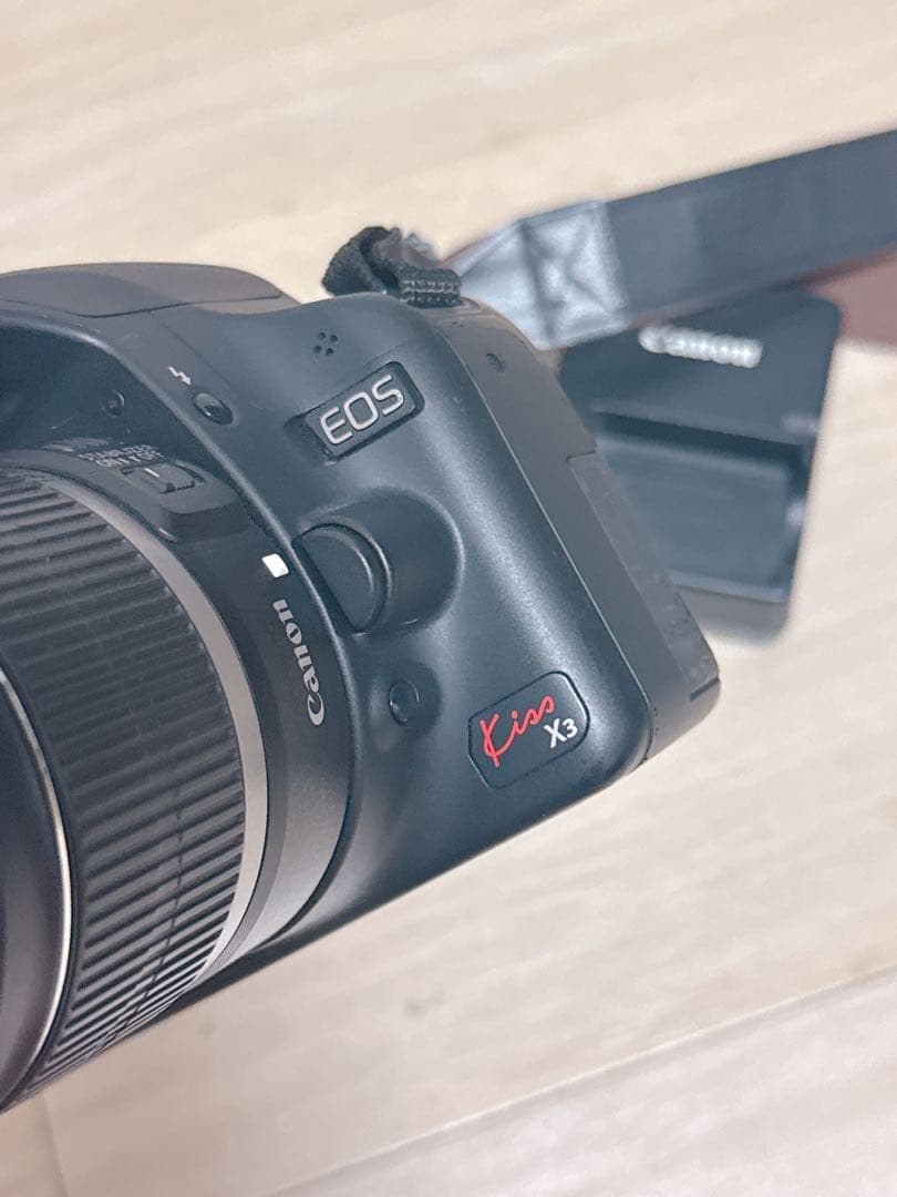 Canon EOS kiss X3デジタル一眼レフカメラ