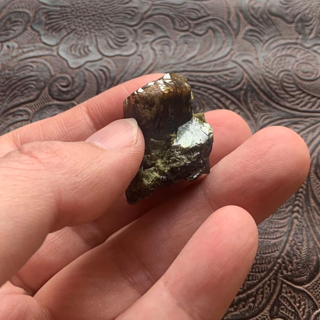 ウルトラレア！バイカラー⭐︎クリノゾイサイト結晶71ct