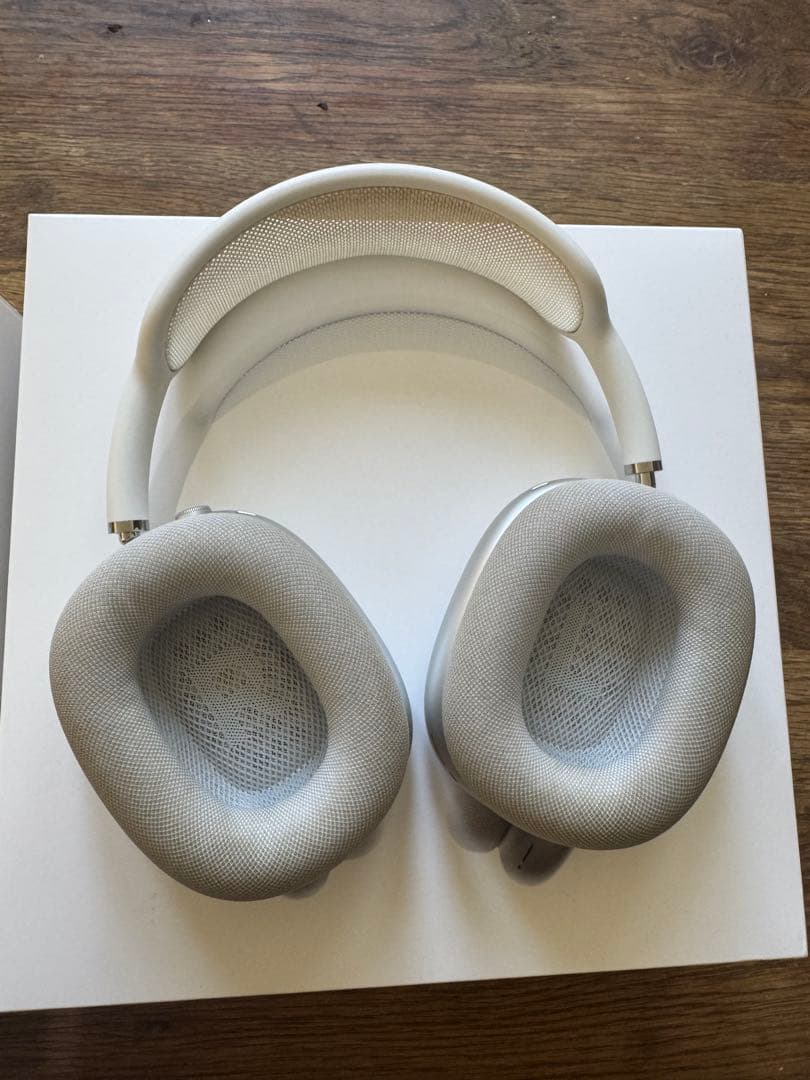 AirPods Max シルバー Apple