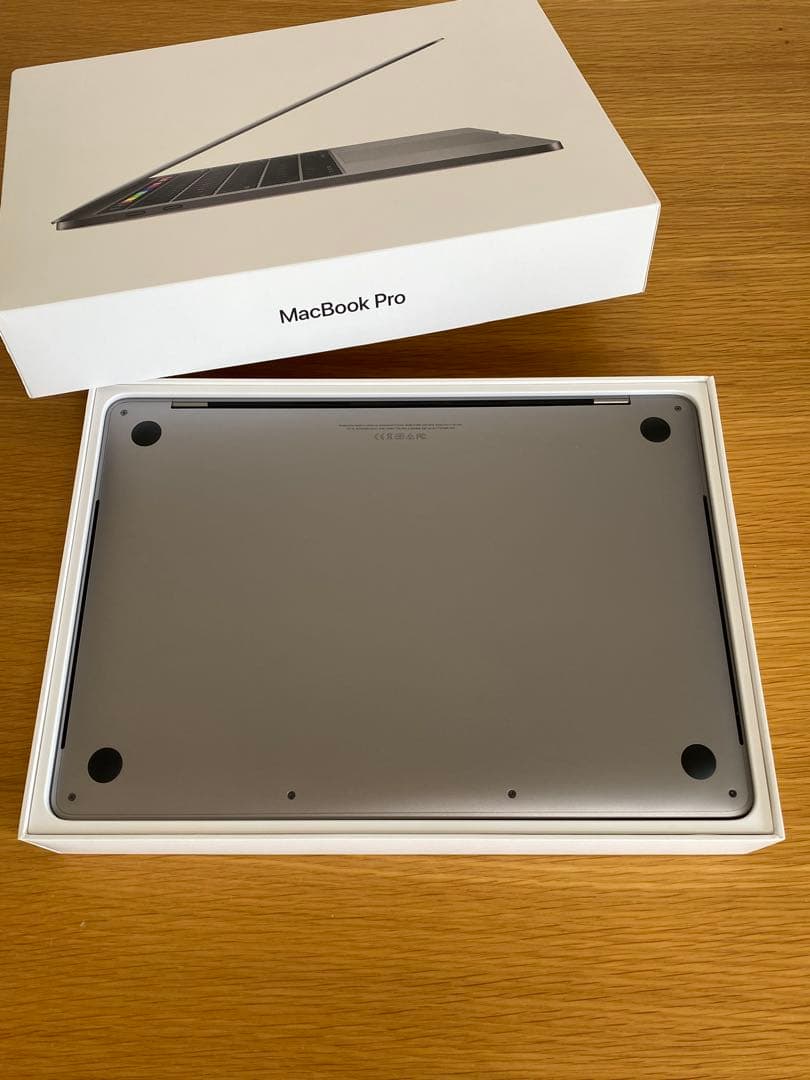 【美品】13-inch MacBook Pro 2018 MacBook本体