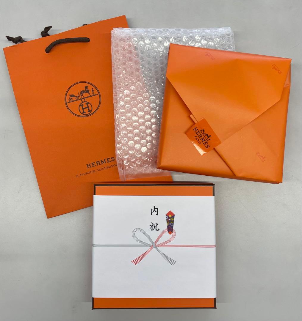 HERMES エルメス　カレ・タオル
