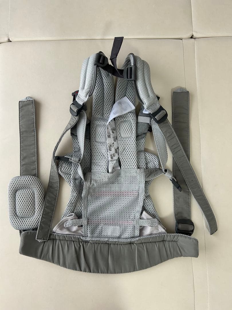 ベビービョルン抱っこ紐 ハーモニー