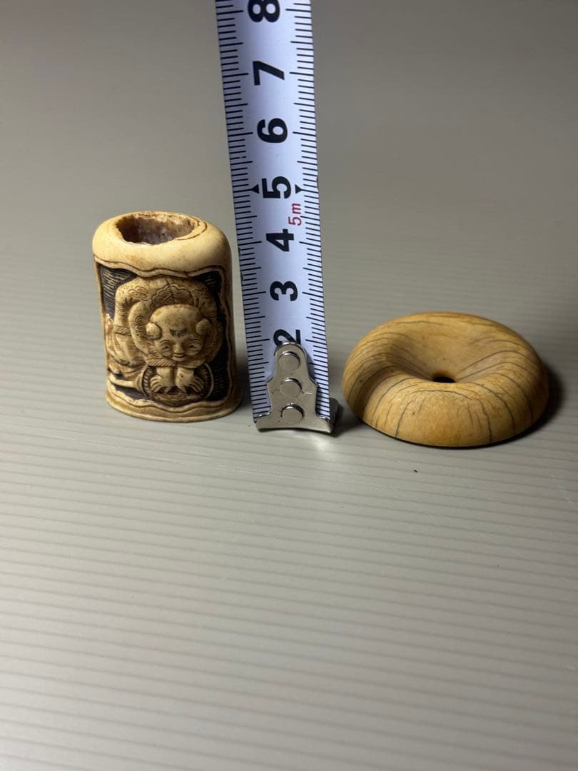 2101 時代物　根付2客　箸4本