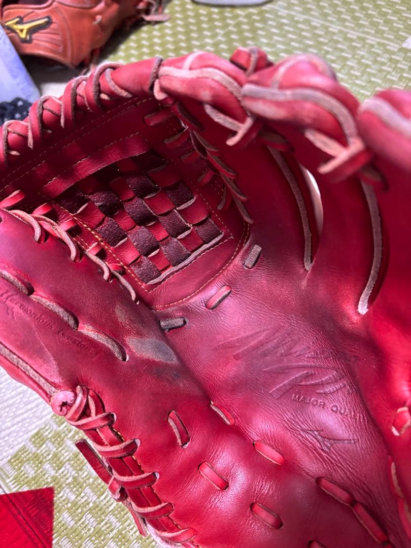 ミズノプロ 硬式投手用 ミズノプロクラッシック 限定カラー