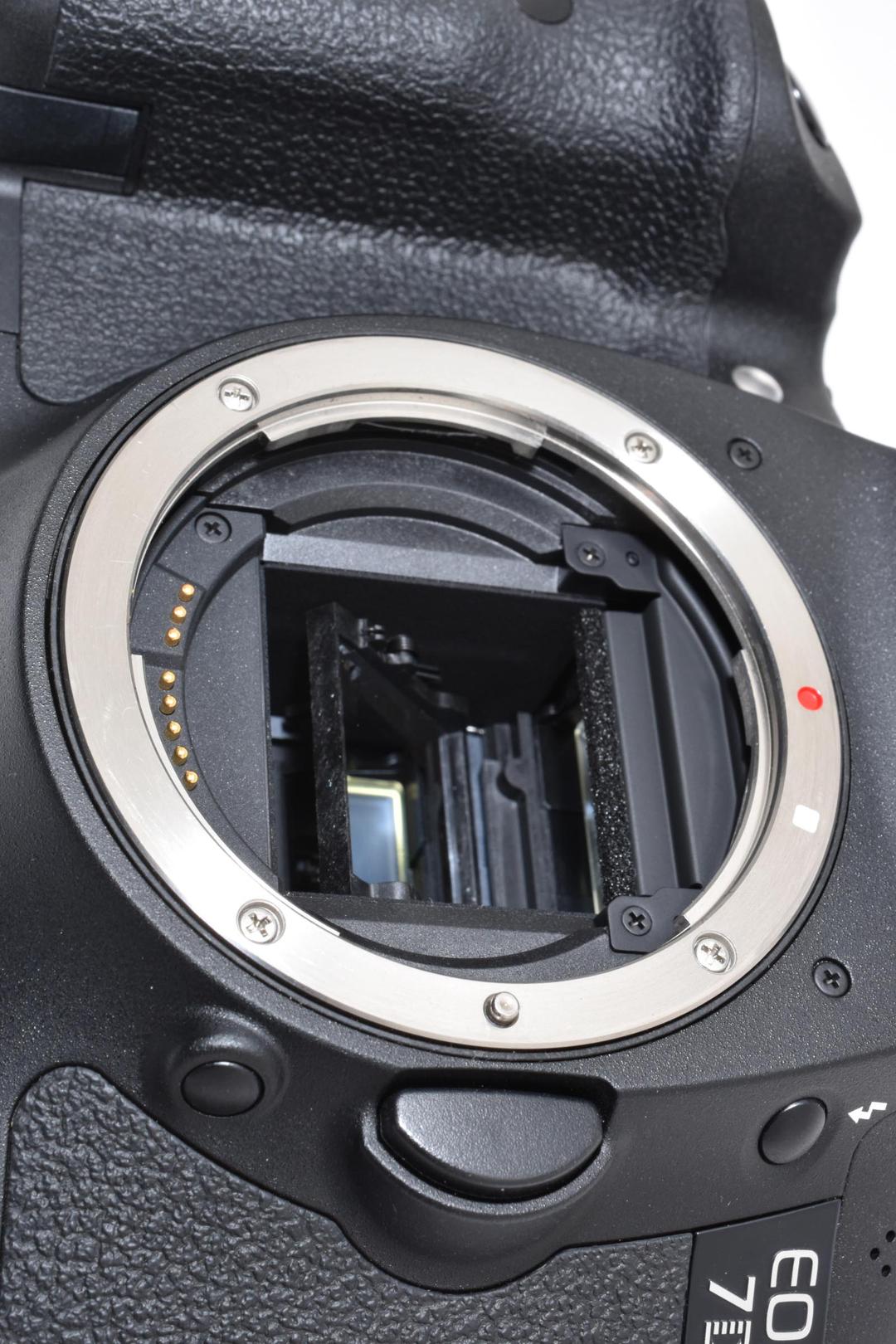 ■ほぼ新品■ キヤノン EOS 7D #C679