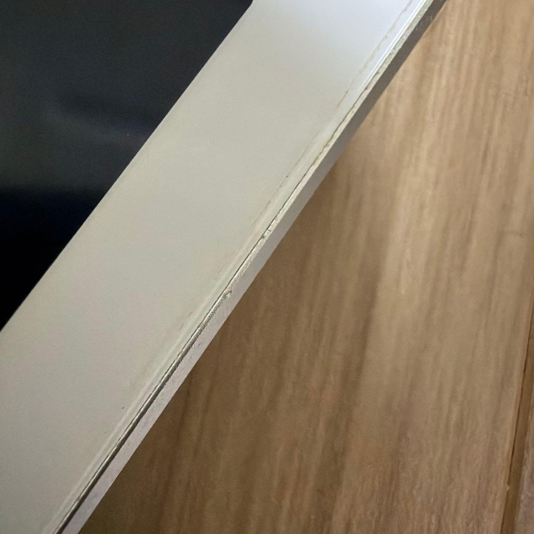 週末セール〜2/1！iPad(第6世代)シルバー 32GB/wifiモデル