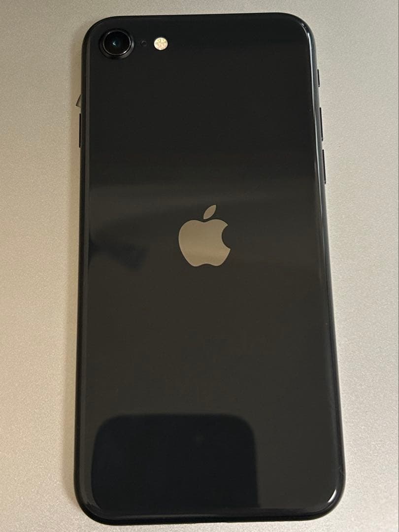 Apple iPhone SE2 SIMフリー ブラック 本体のみ