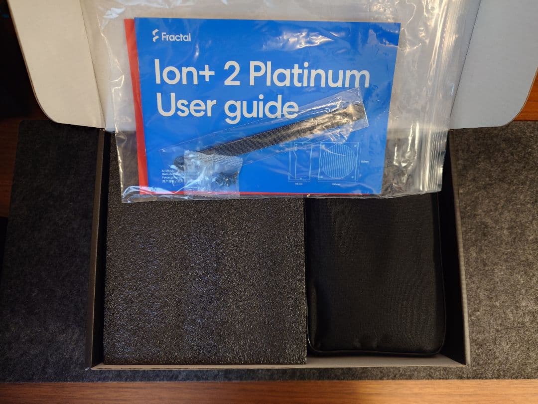 Fractal Ion+ 2 Platinum 860W 電源ユニット