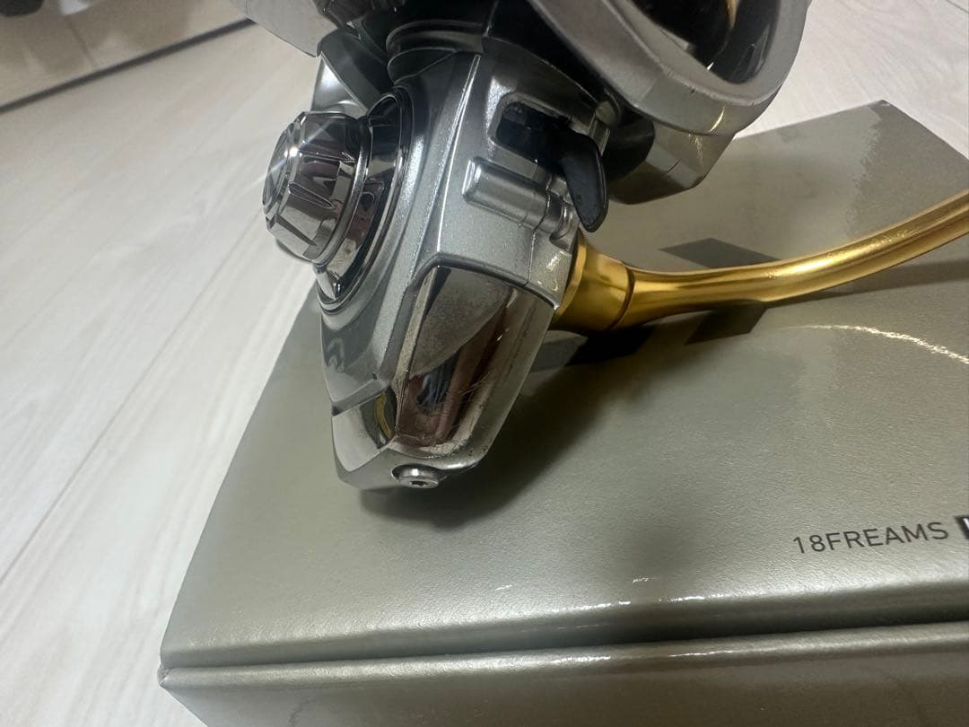 DAIWA FREAMS LT 4000D-CXH リール