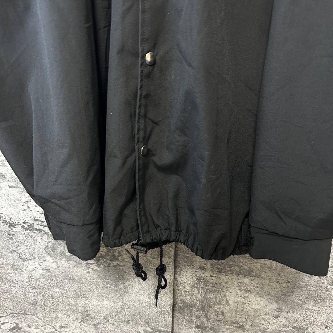 古着 90ヴィンテージ カナダ製　ナイロンジャケット　ビッグ刺繍ロゴ　フーディ