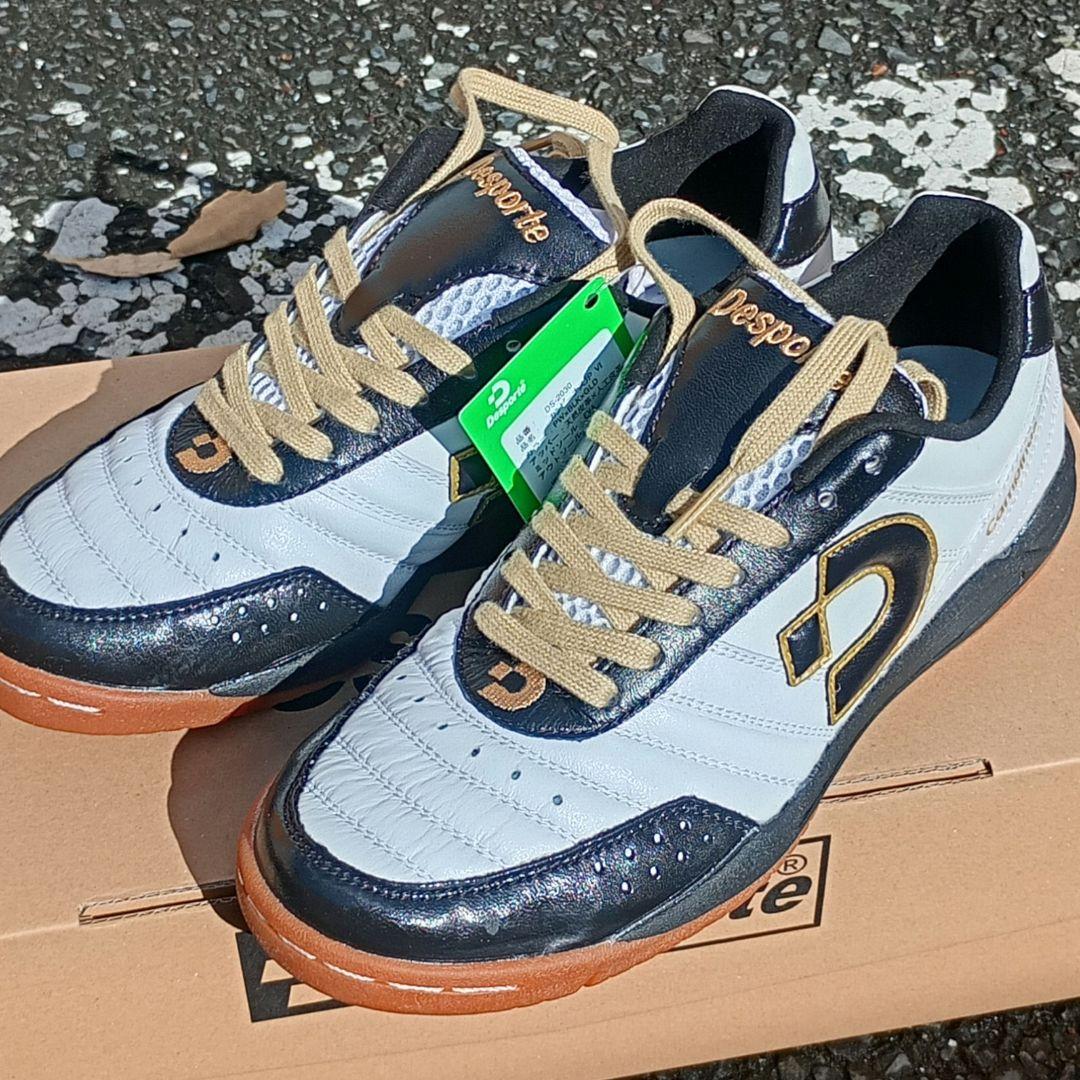 Desporte フットサルシューズ ホワイト/ブラック/ゴールド