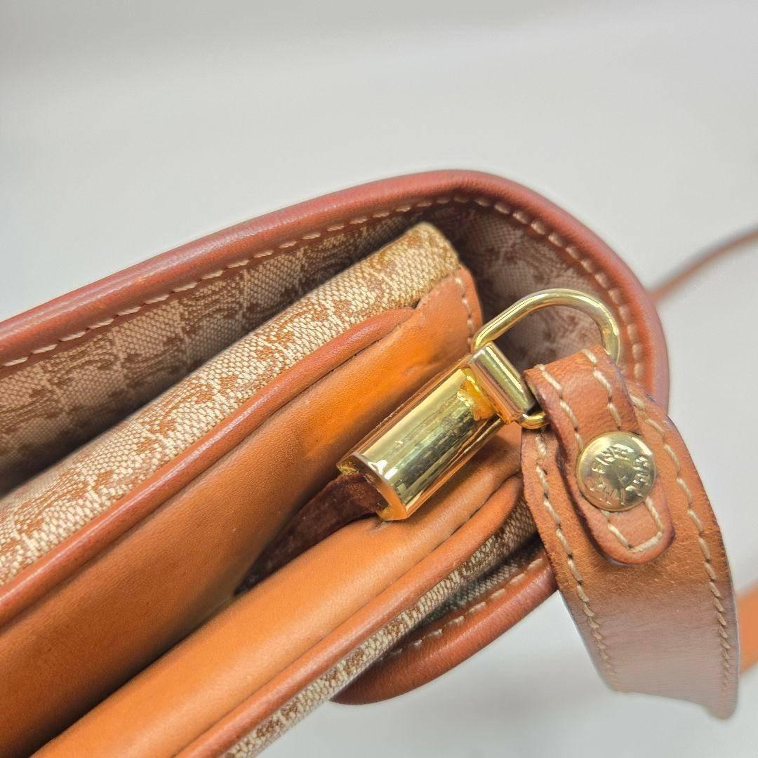 美品 CELINE ショルダーバッグ アコーディオン マカダム柄 トリオンフ