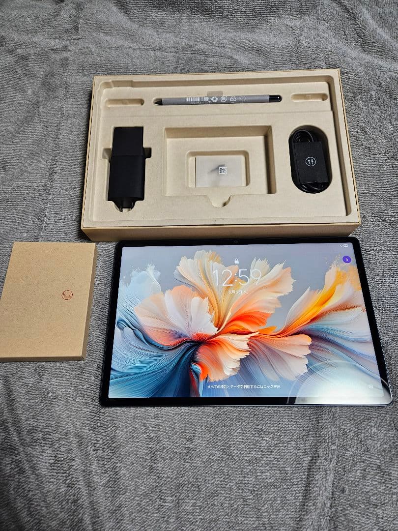 b*s様 Lenovo Yoga Tab Plus タブレット 12.7インチ