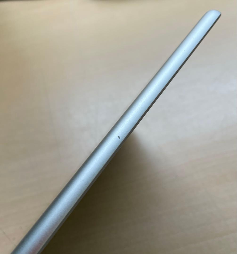 iPad 第6世代　A1893　Wi-Fiモデル　シルバー　32GB #2